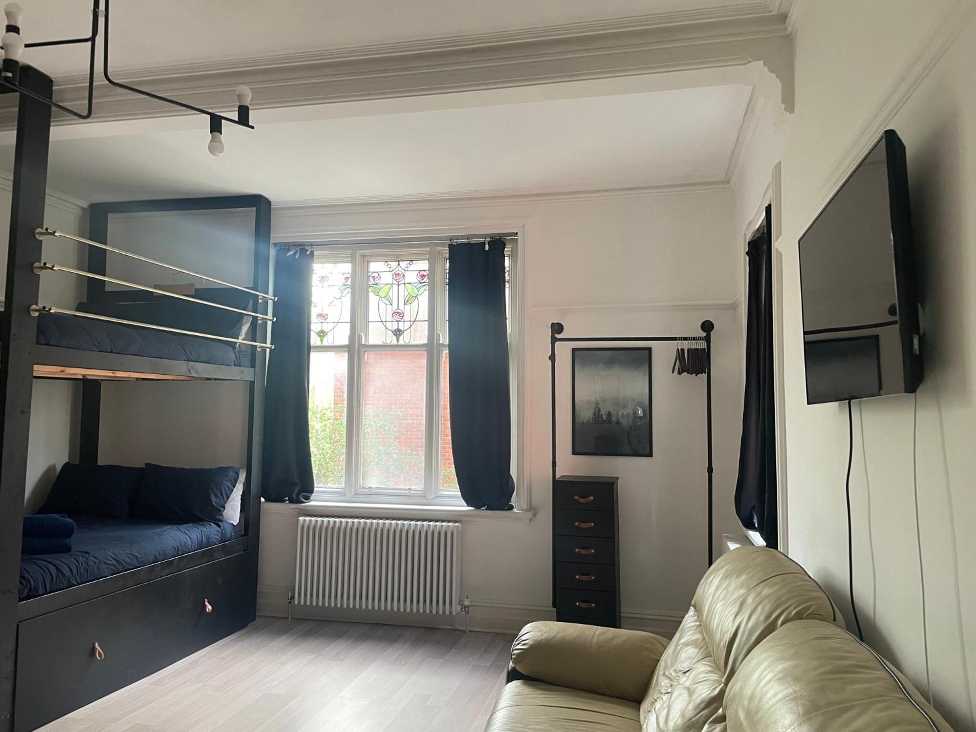 Greeba Manor * Stockport